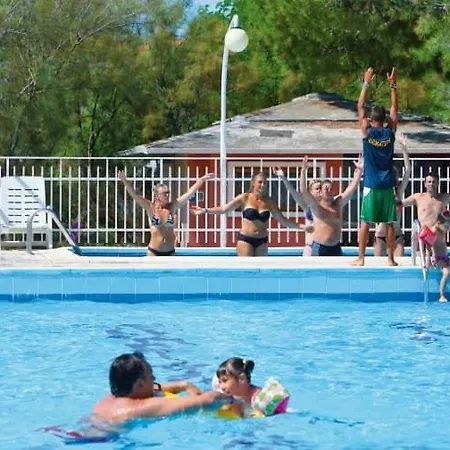 Village Joker Kompleks wypoczynkowy 4*